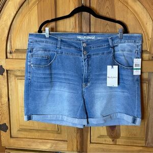 WallFlower Sassy High Rise Shorts - Soft and Stretchy! Size 24 NWT